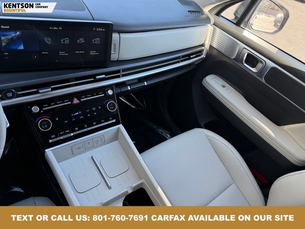 Used 2025 Hyundai Santa Fe SEL image 21