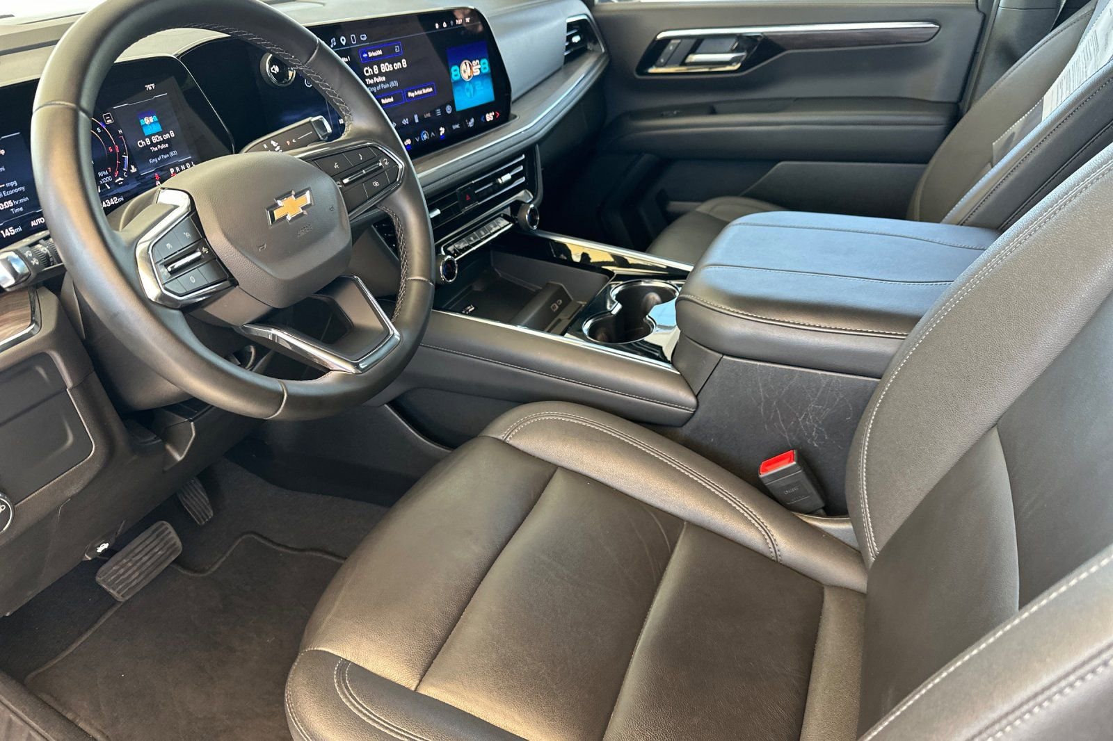 Used 2025 Chevrolet Tahoe LT AWD/4WD image 10