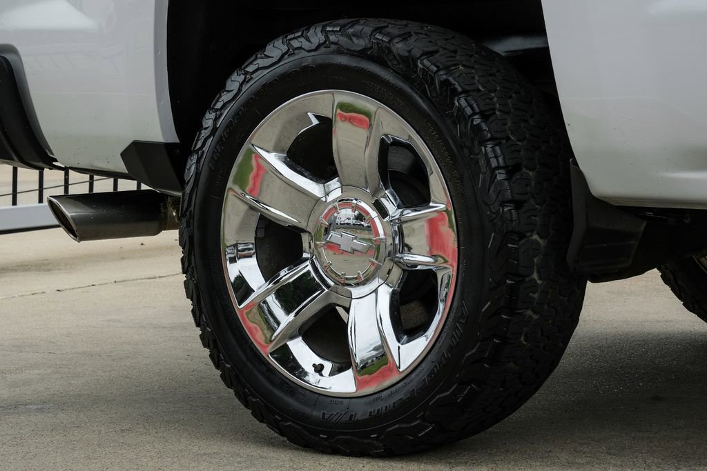 Used 2018 Chevrolet Silverado 1500 LTZ Z71 w/ LTZ Plus Package AWD/4WD image 56