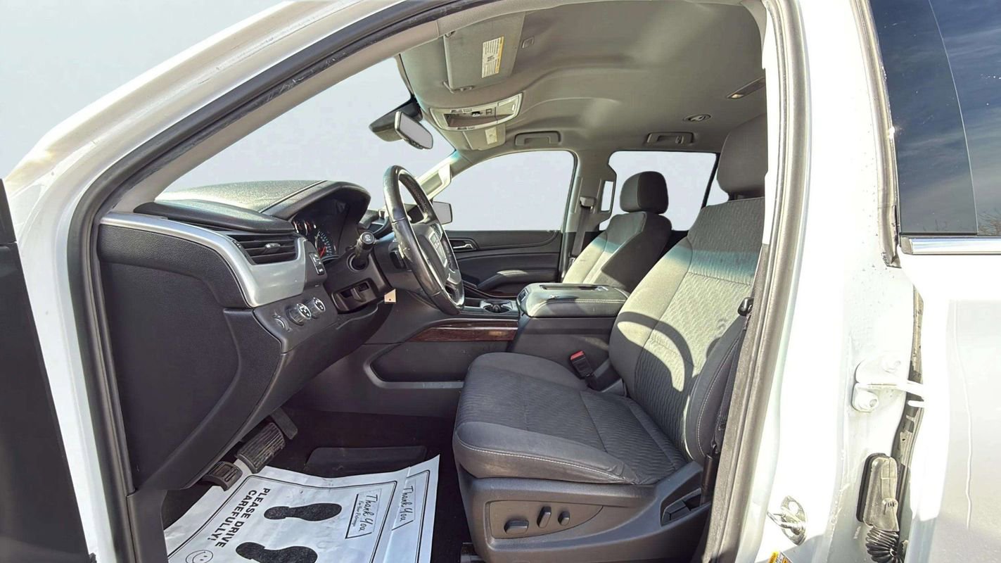 Used 2017 GMC Yukon SLE w/ SLE Value Package image 13