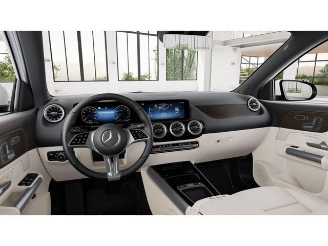 Used 2026 Mercedes-Benz GLA 250 4MATIC image 3