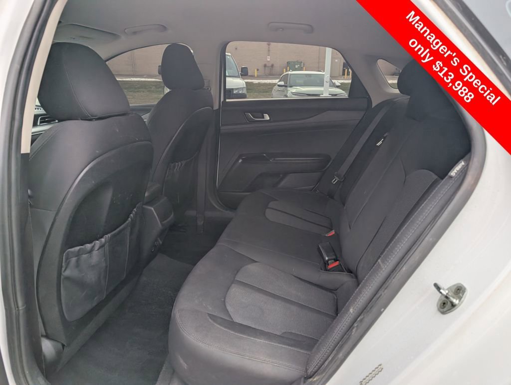 Used 2022 Kia K5 LXS image 9
