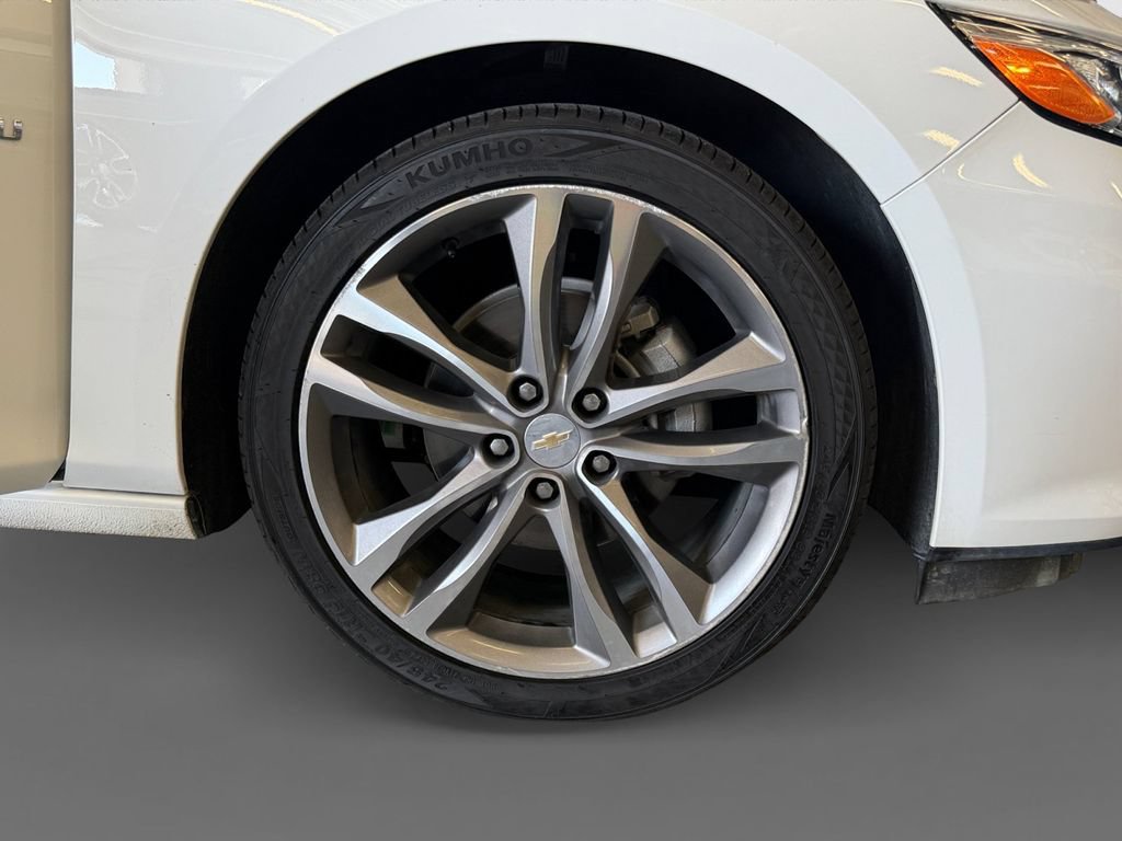 Used 2024 Chevrolet Malibu LT FWD image 9