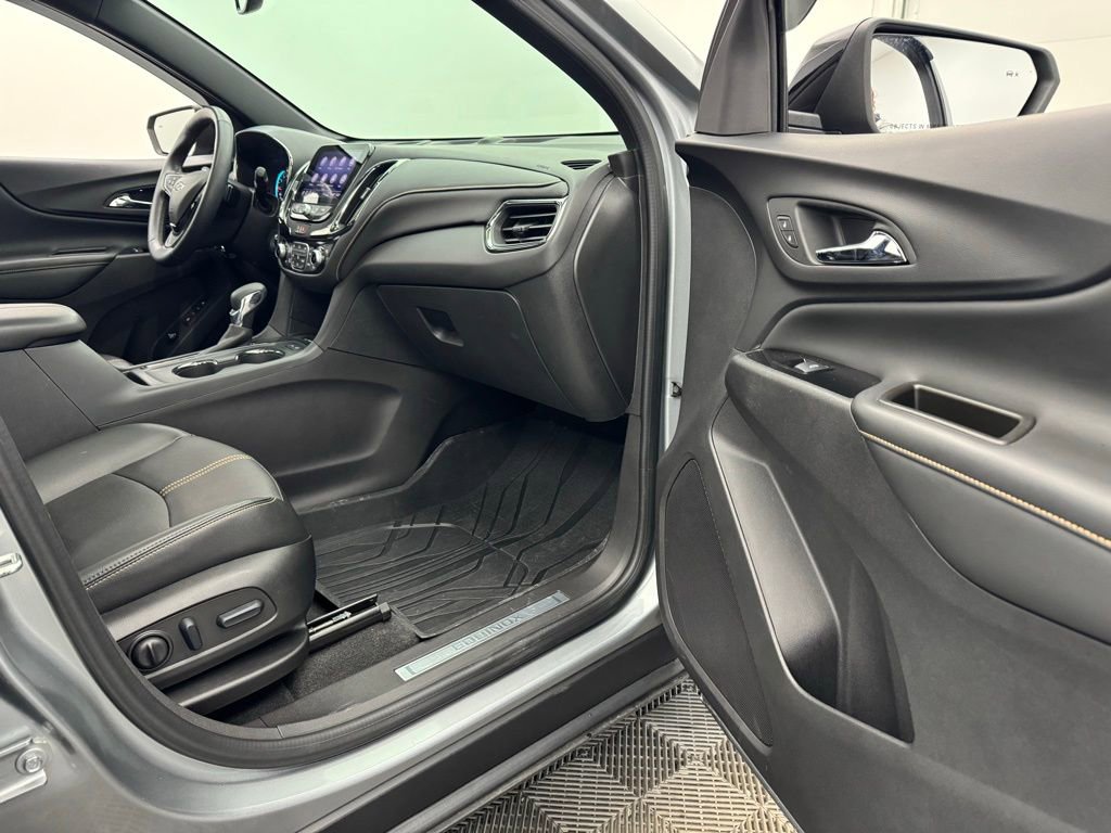 Used 2024 Chevrolet Equinox Premier image 34