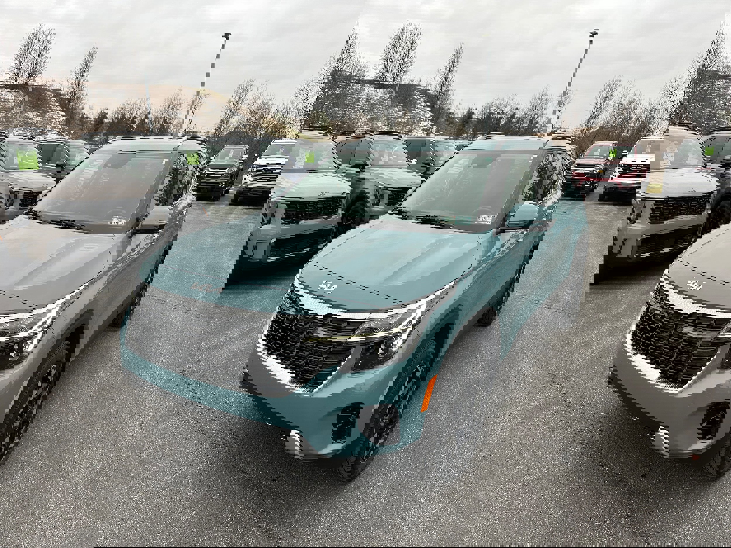 Used 2024 Kia Seltos EX image 1