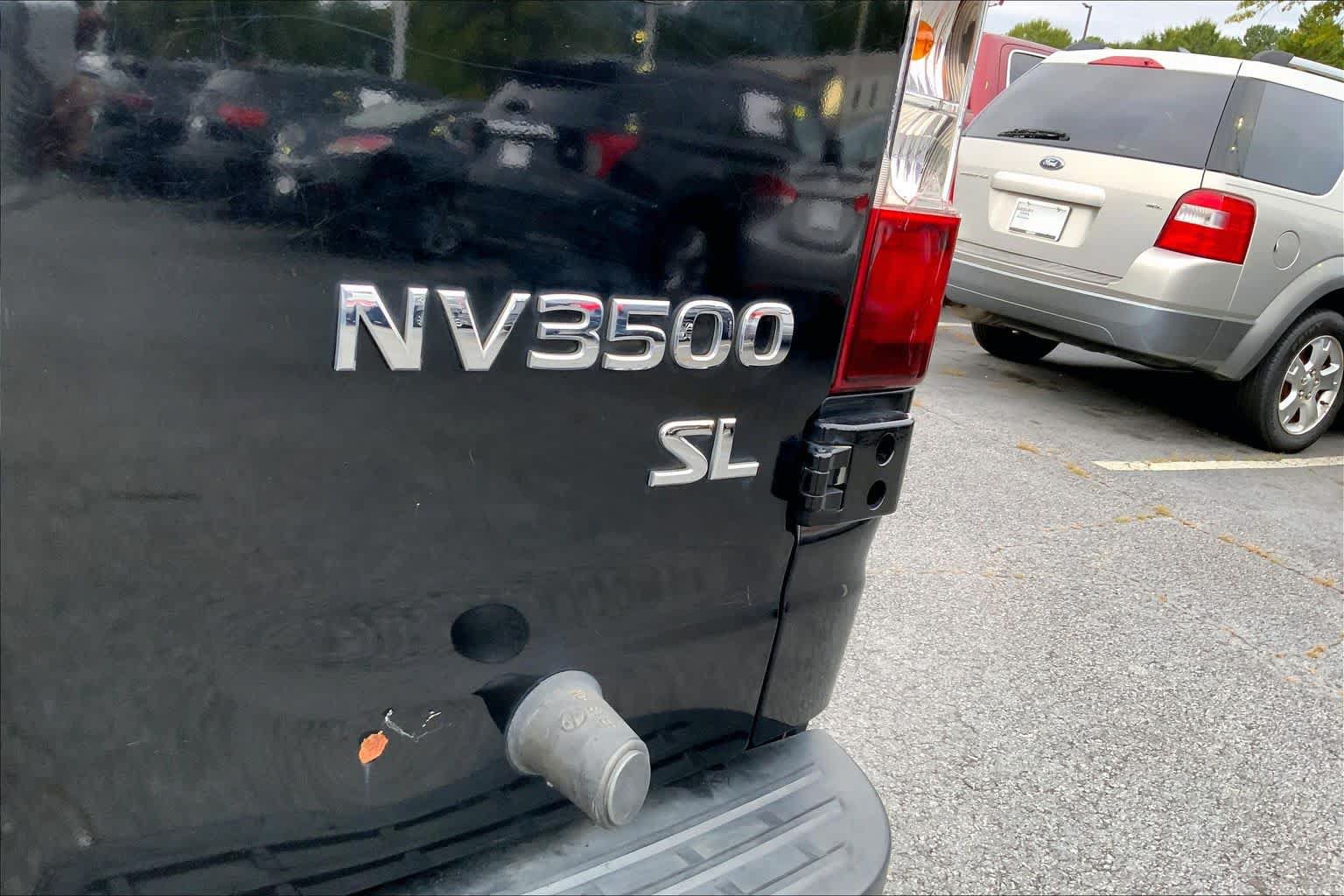 Used 2021 Nissan NV 3500 SL RWD image 26