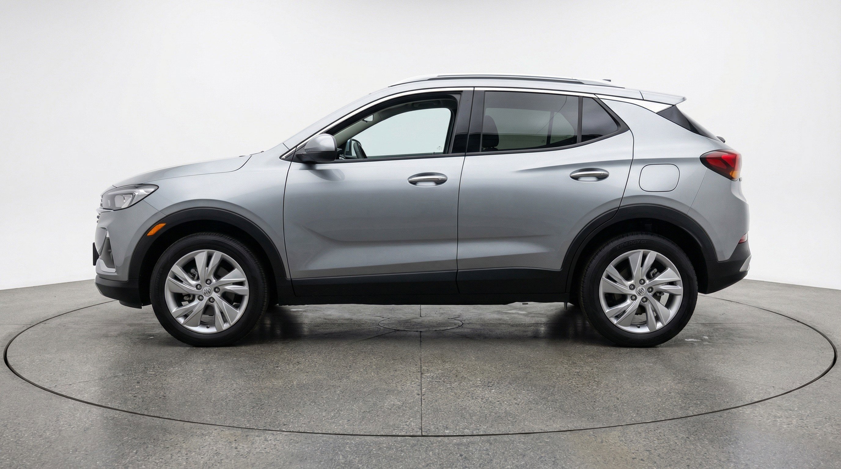 Used 2025 Buick Encore GX Preferred FWD image 5