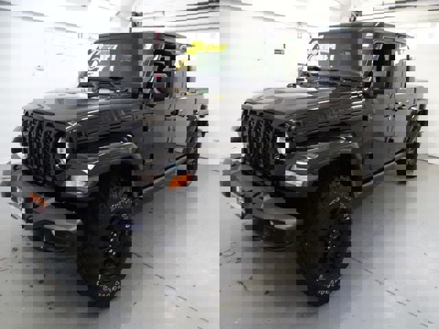 Certified 2022 Jeep Gladiator Willys AWD/4WD image 16