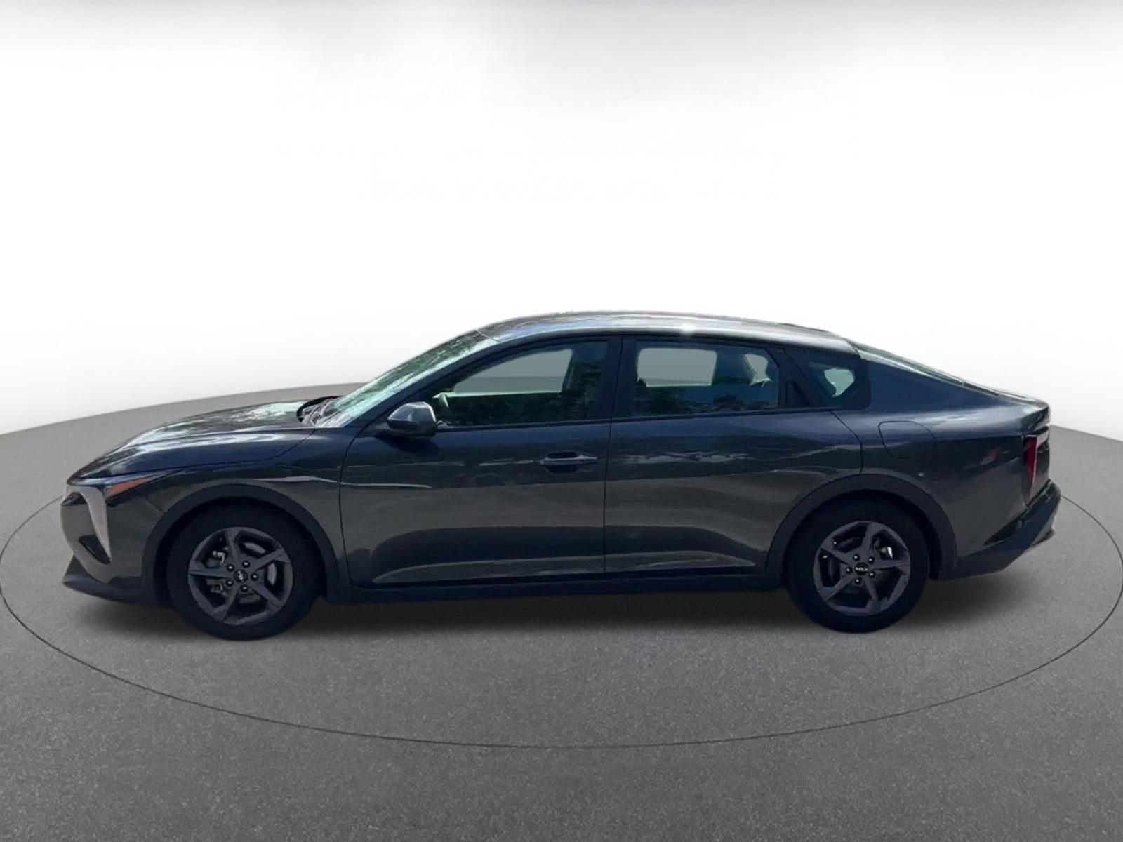 Used 2025 Kia K4 FWD image 8