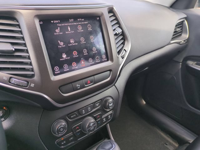 Used 2019 Jeep Cherokee Trailhawk w/ Cold Weather Group AWD/4WD image 11