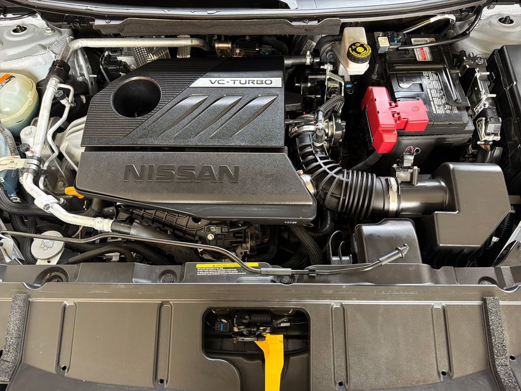 Used 2024 Nissan Rogue SV w/ SV Premium Package image 35