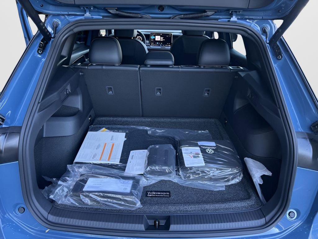 New 2026 Volkswagen Tiguan SE R-Line image 24