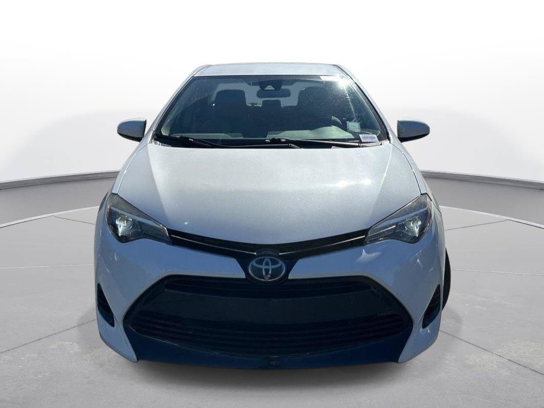 Used 2017 Toyota Corolla LE FWD image 3
