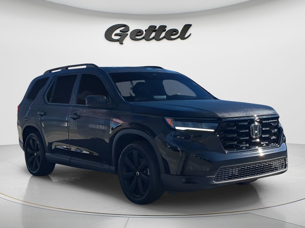 Used 2025 Honda Pilot Black Edition image 3