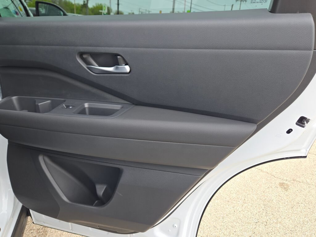 New 2026 Nissan Pathfinder SL AWD/4WD image 8