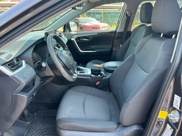 Used 2021 Toyota RAV4 XLE AWD/4WD image 25
