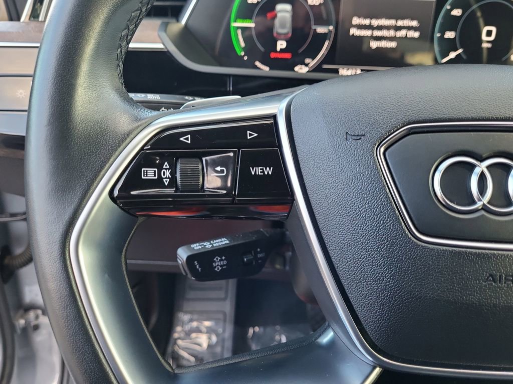 Used 2022 Audi e-tron Premium Plus w/ Premium Plus Package image 22
