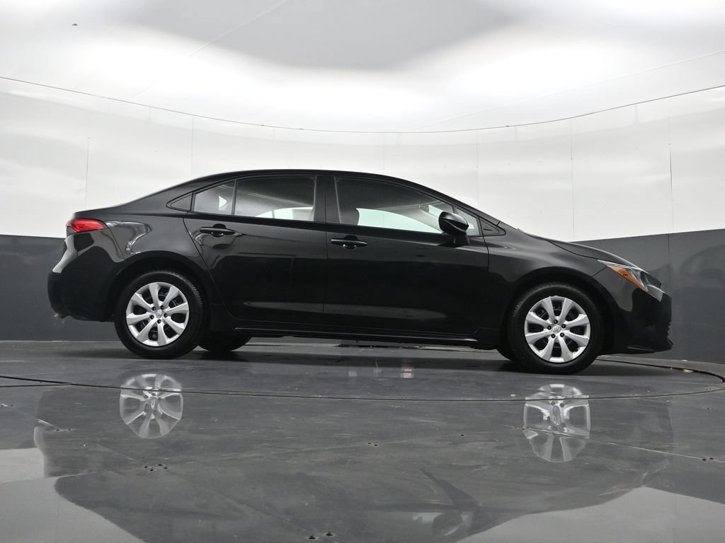 Used 2024 Toyota Corolla LE FWD image 34