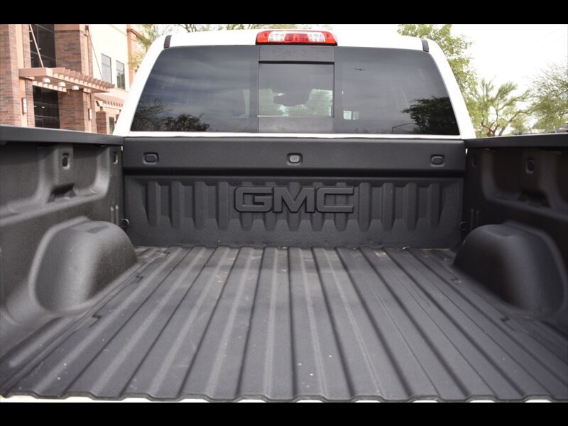Used 2018 GMC Sierra 1500 SLT AWD/4WD image 23