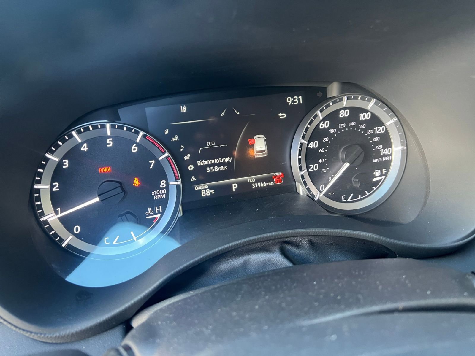 Used 2025 Toyota Highlander LE image 41