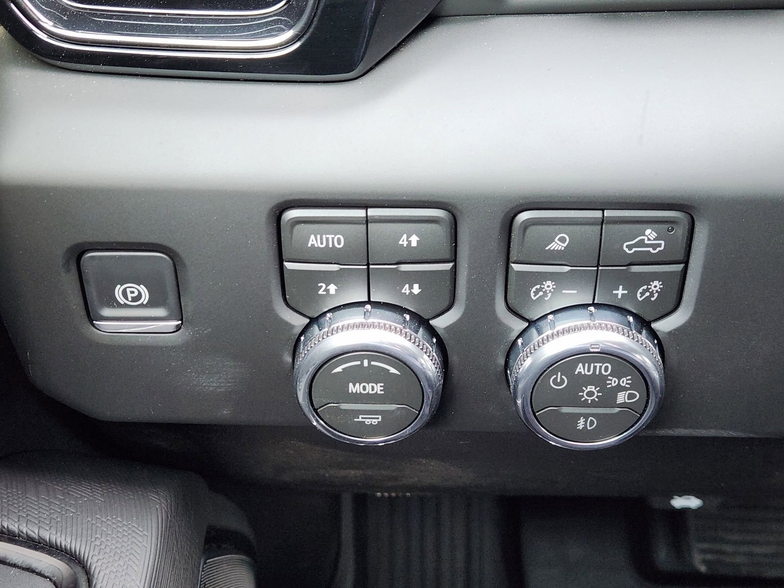 New 2026 GMC Sierra 2500 AT4X image 26