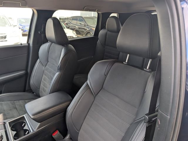 Used 2024 Mitsubishi Outlander SE image 10