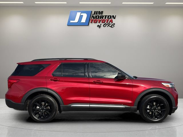 Used 2020 Ford Explorer XLT w/ Equipment Group 202A AWD/4WD image 4