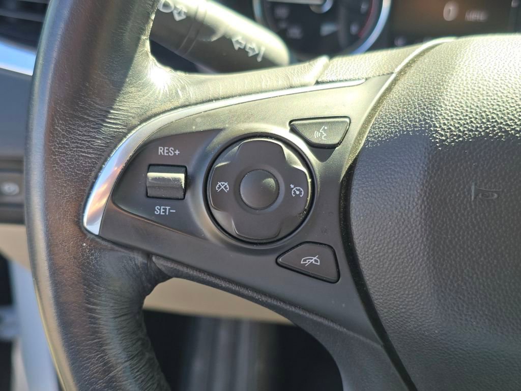 Used 2021 Buick Enclave Essence w/ Sport Touring Edition image 16