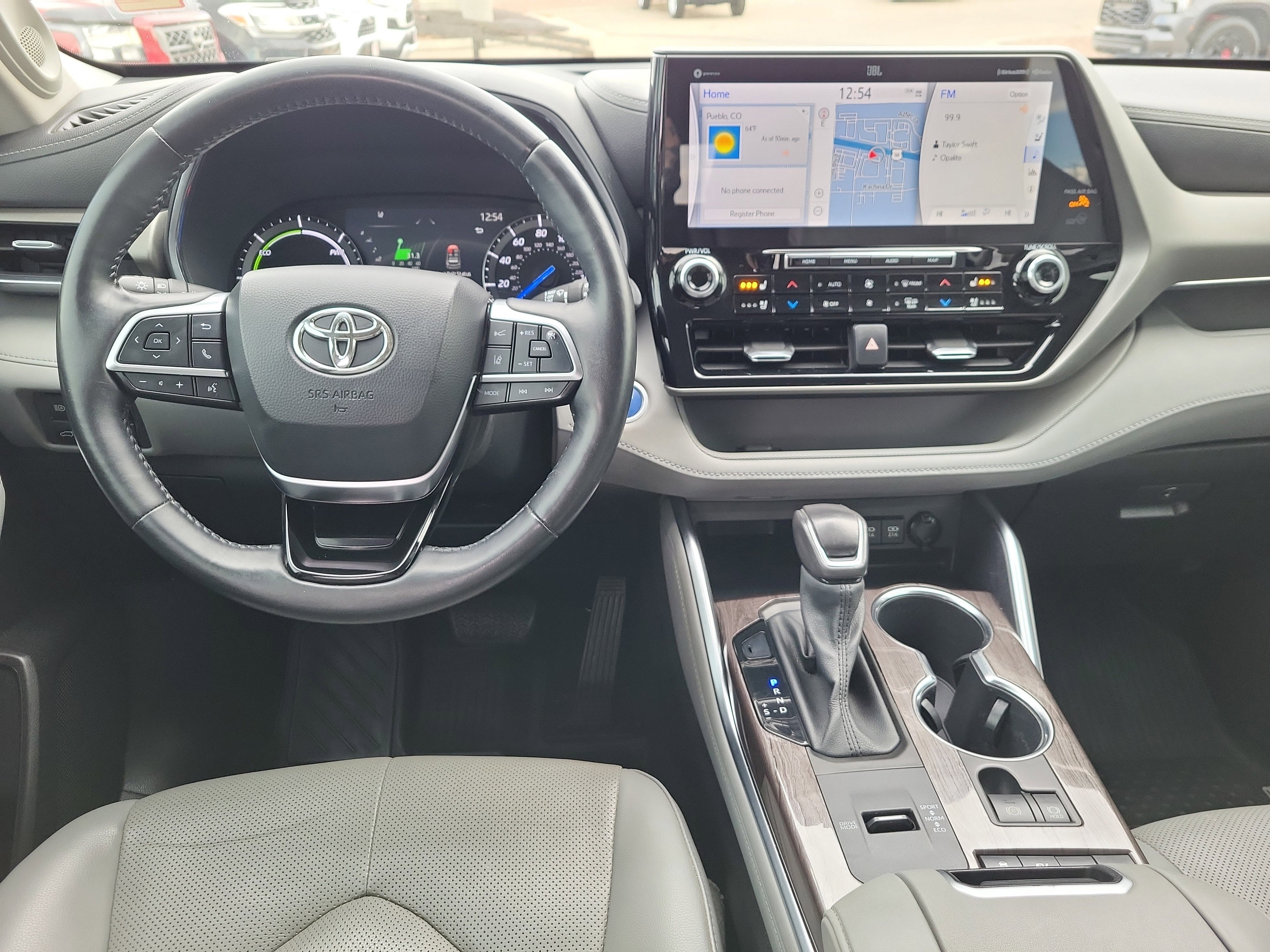 Used 2021 Toyota Highlander Limited image 9