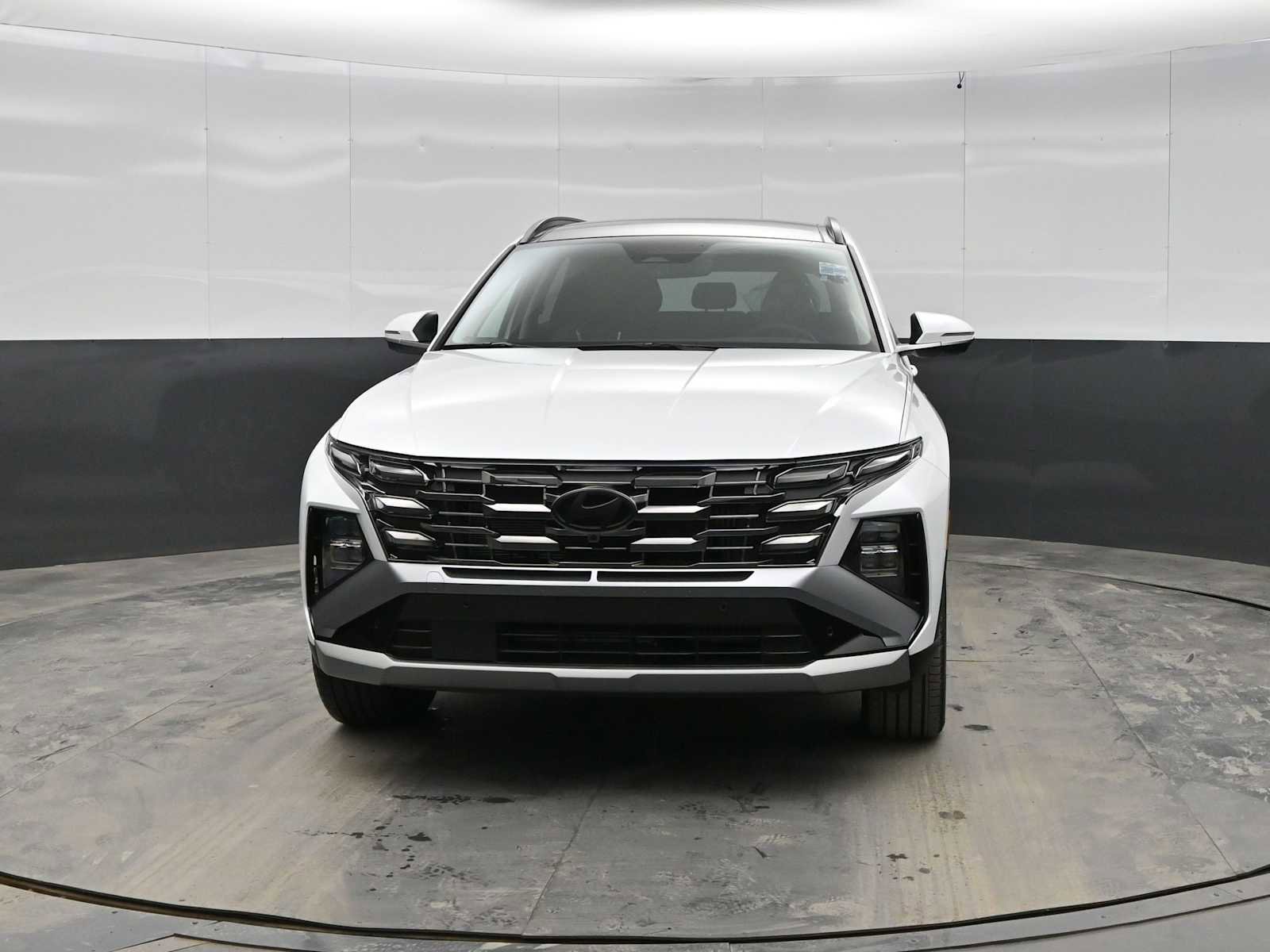 New 2026 Hyundai Tucson Limited AWD/4WD image 3