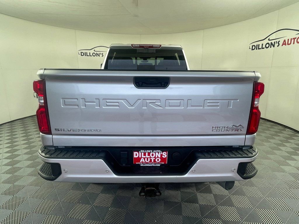 Used 2020 Chevrolet Silverado 2500 High Country w/ Technology Package image 5