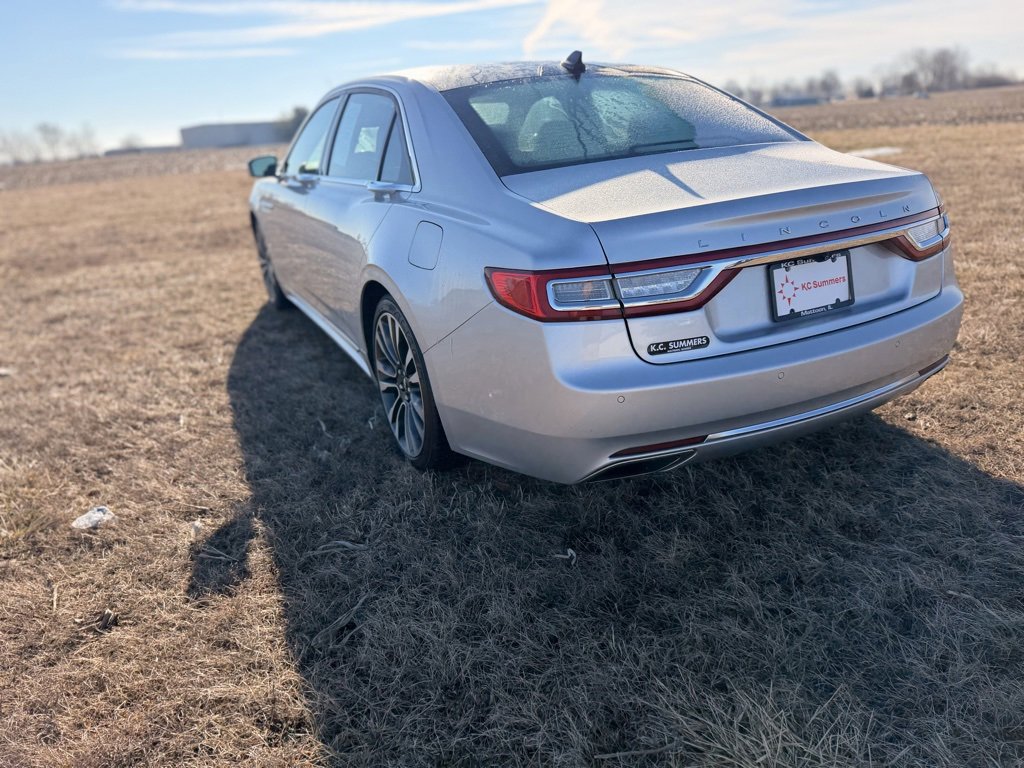 Used 2019 Lincoln Continental Select w/ Continental Climate Package image 7