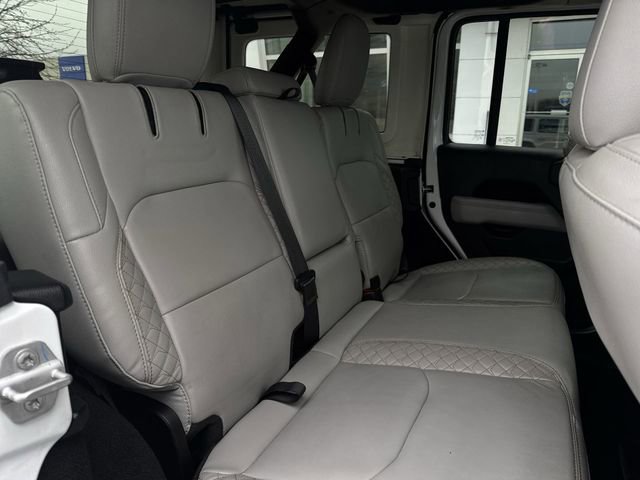 Used 2022 Jeep Wrangler Unlimited Sahara image 26