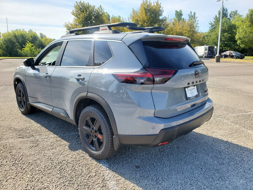 New 2026 Nissan Rogue SV AWD/4WD image 3