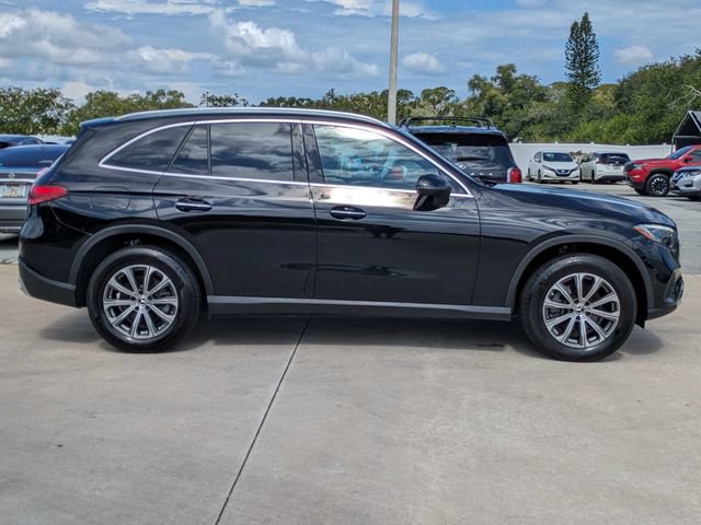 Used 2024 Mercedes-Benz GLC 300 4MATIC image 4
