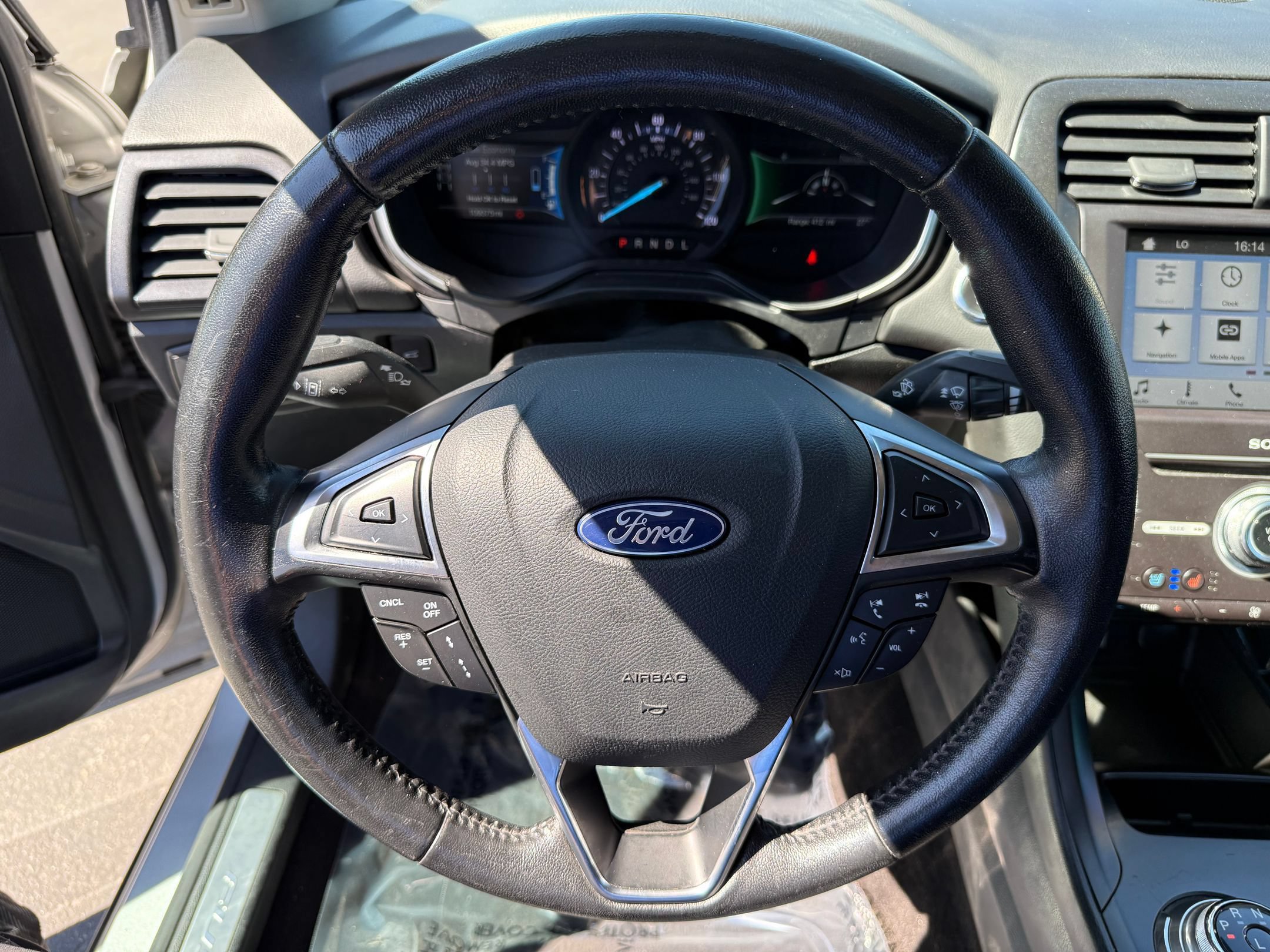 Used 2019 Ford Fusion Energi Titanium FWD image 13
