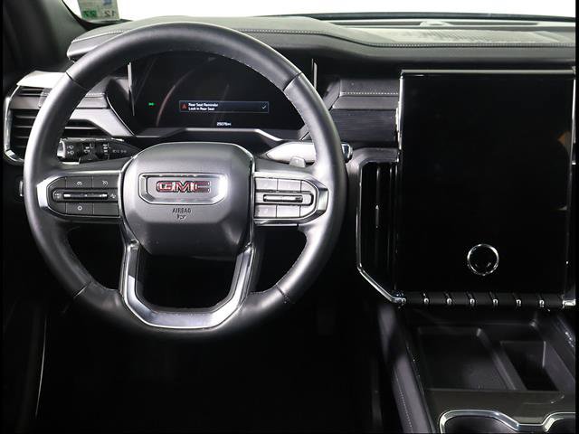 Used 2025 GMC Acadia Elevation FWD image 8