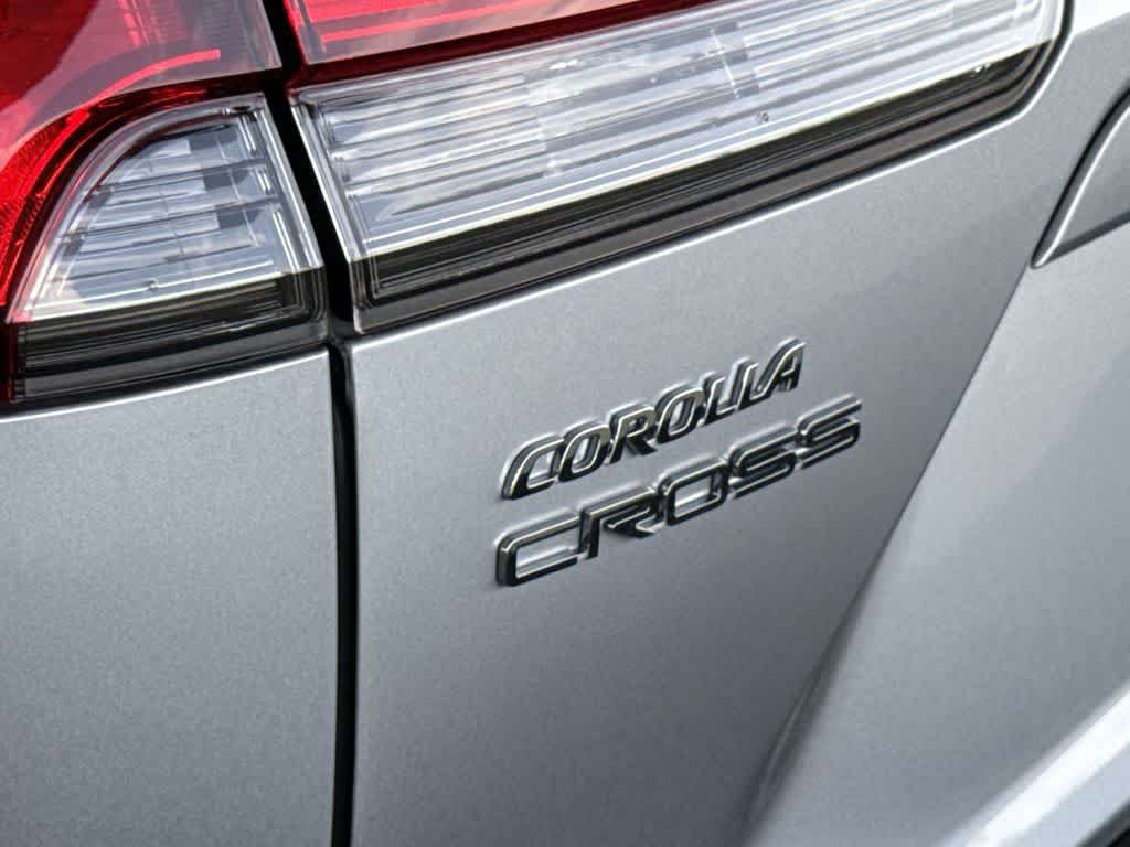 Used 2026 Toyota Corolla Cross XLE w/ Convenience Package FWD image 10