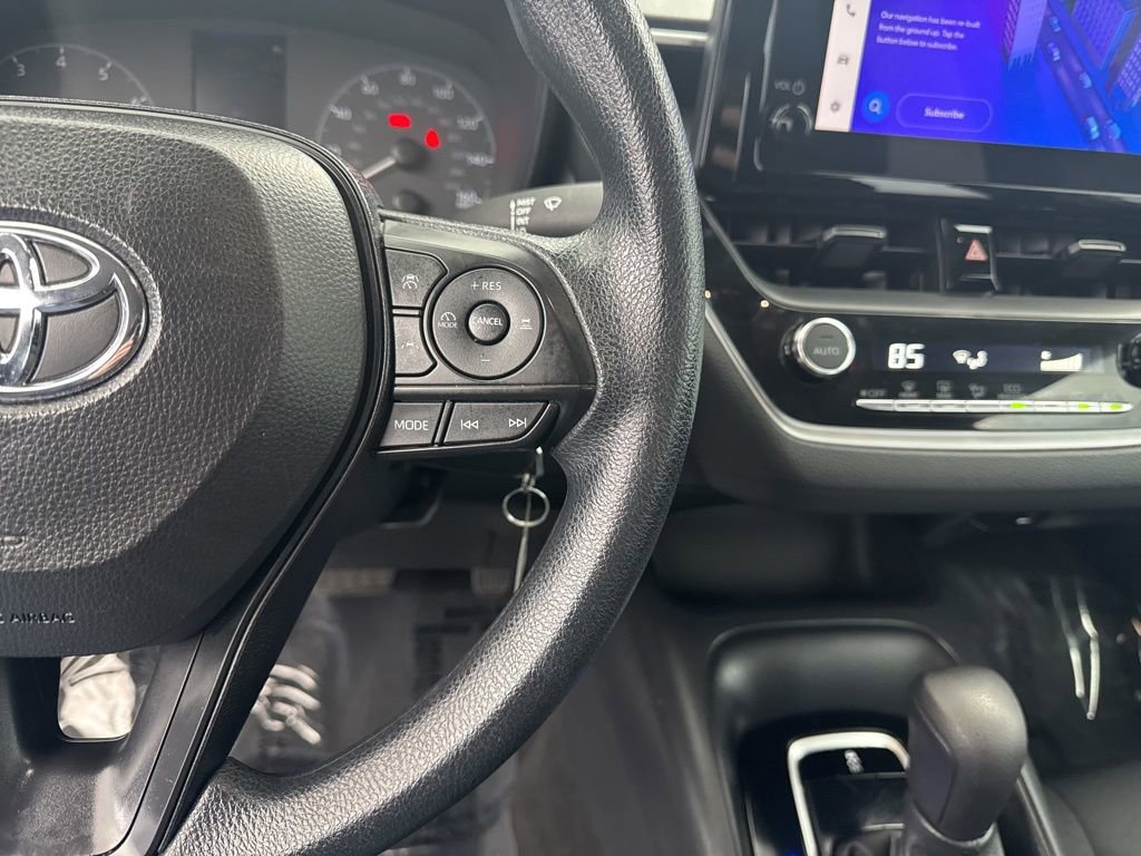 Used 2024 Toyota Corolla LE image 25