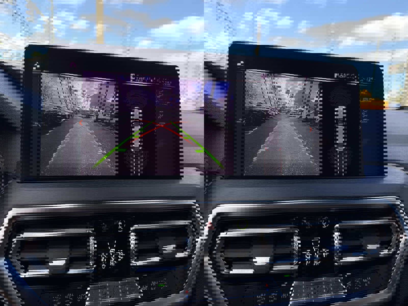 Certified 2023 BMW X4 xDrive30i w/ M Sport Package image 26