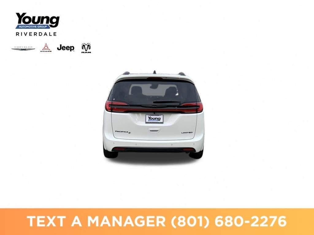 New 2026 Chrysler Pacifica Limited w/ S Appearance Package FWD image 8