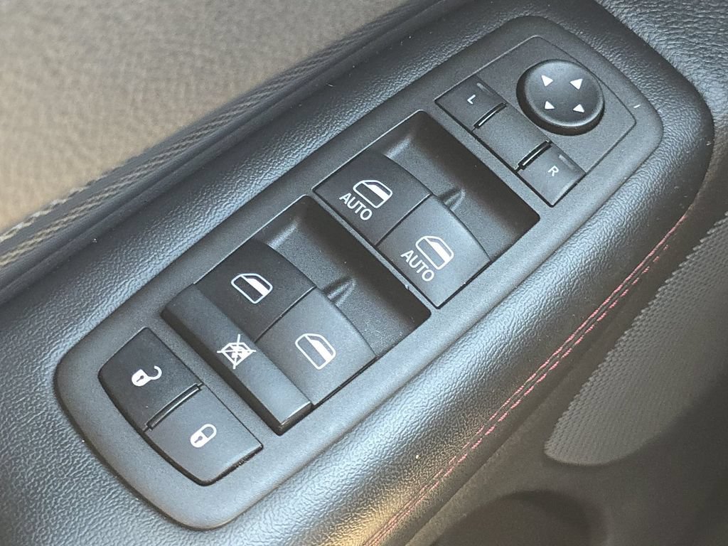 Used 2022 Dodge Durango R/T AWD/4WD image 24