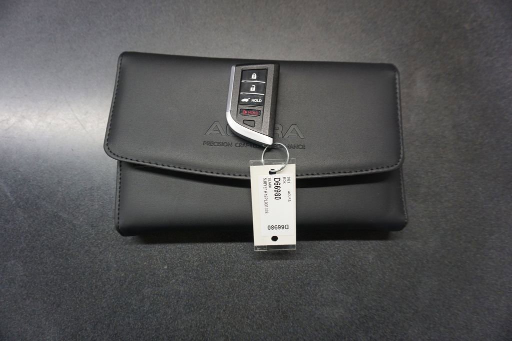 Used 2023 Acura MDX SH-AWD w/ Technology Package image 19