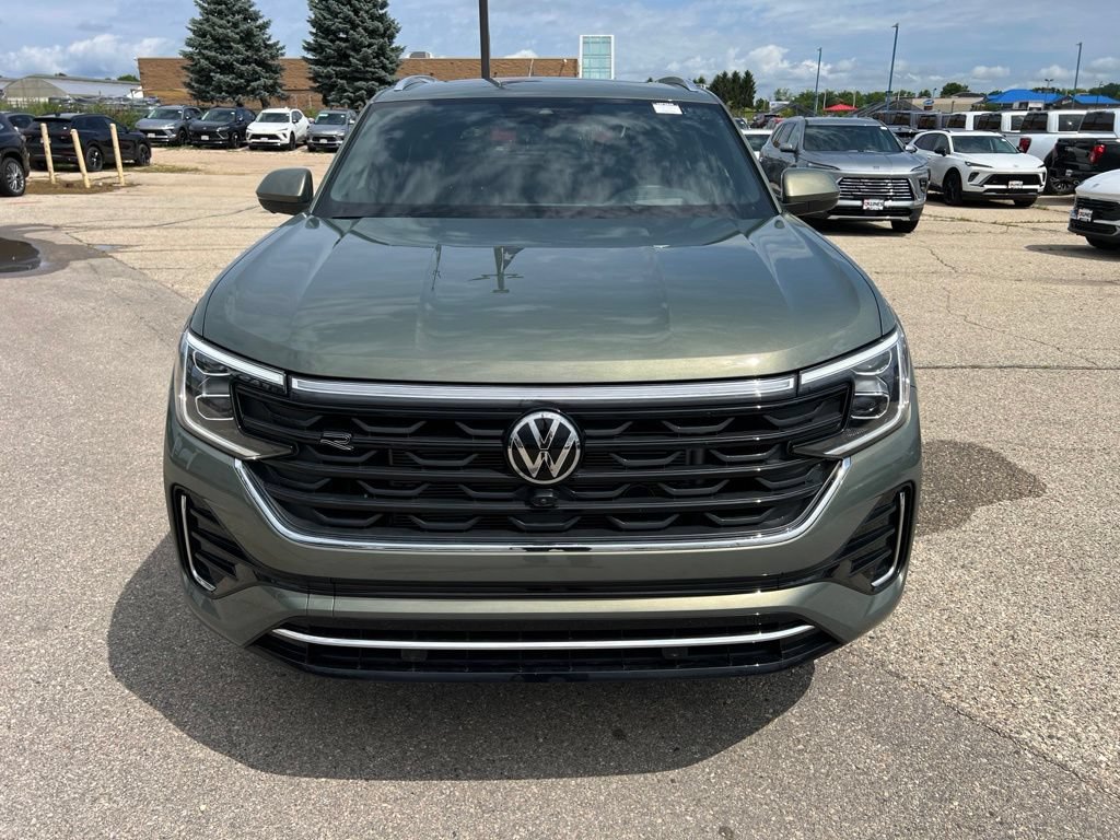 Used 2026 Volkswagen Atlas Cross Sport SEL Premium R-Line AWD/4WD image 4