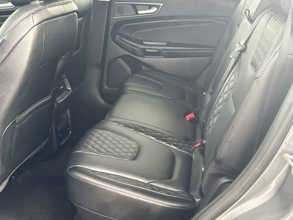 Certified 2024 Ford Edge Titanium image 11