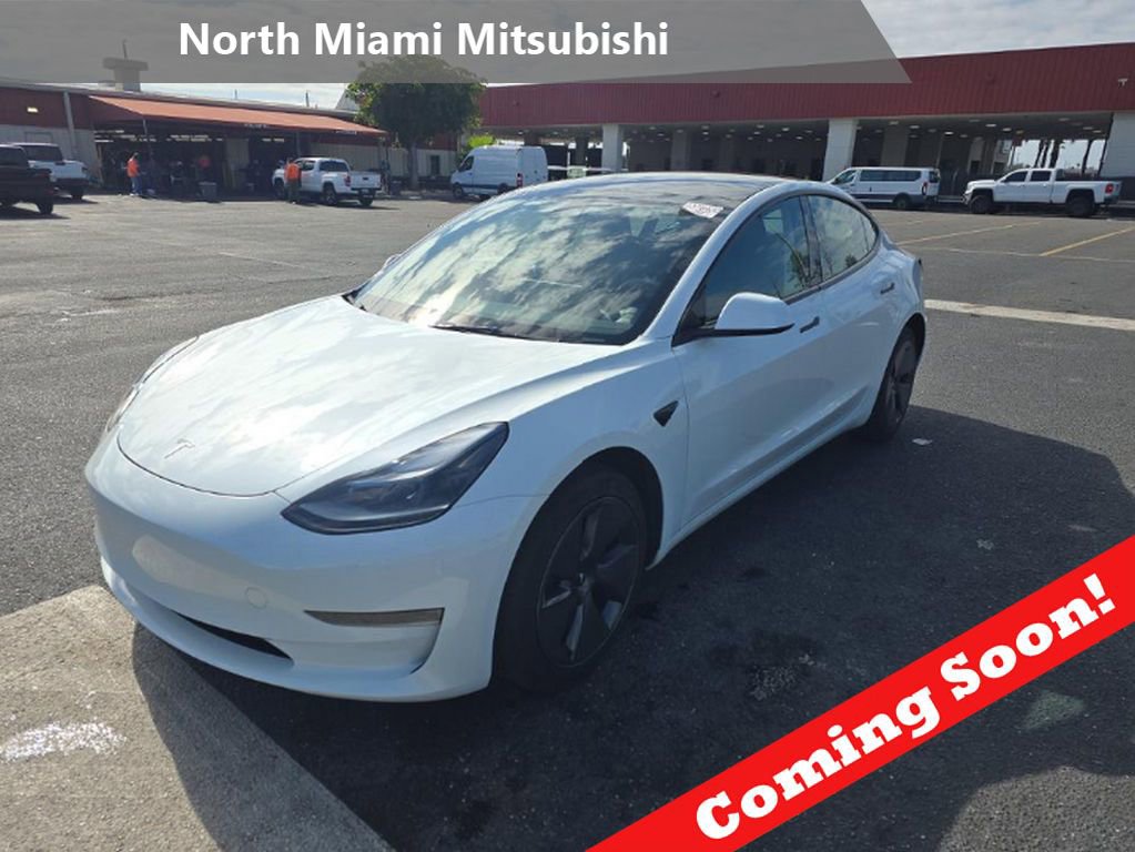 Used 2023 Tesla Model 3 Standard Range RWD image 1