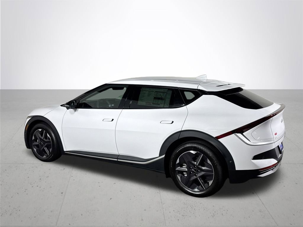 New 2025 Kia EV6 Light w/ Light LR Technology Package image 9