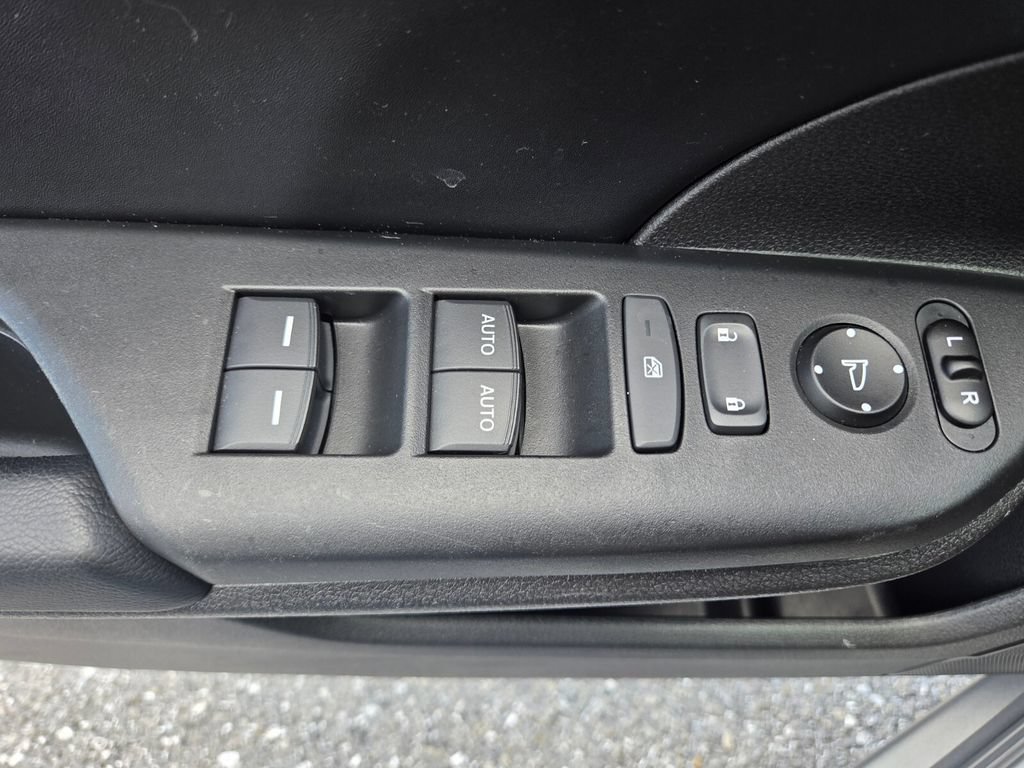 Used 2019 Honda Insight Touring image 33