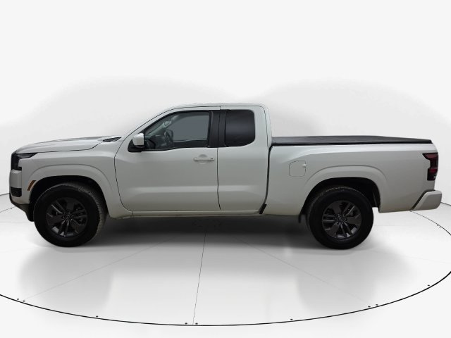 Used 2025 Nissan Frontier SV RWD image 9