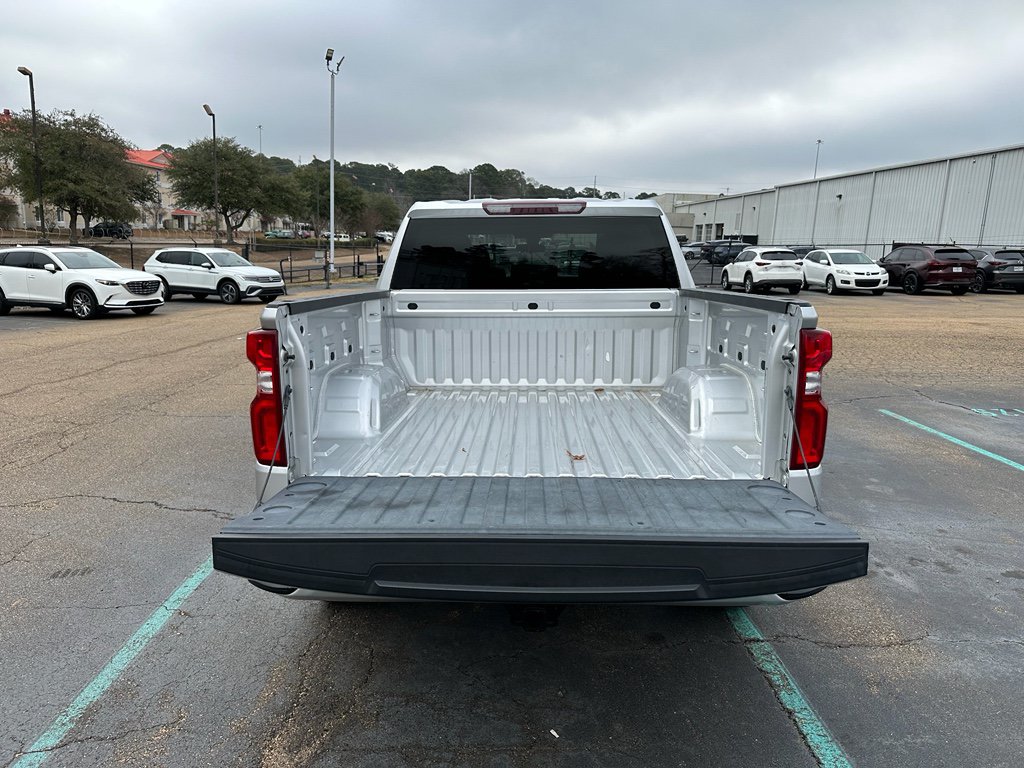 Used 2022 Chevrolet Silverado 1500 Custom w/ Safety Confidence Package RWD image 23